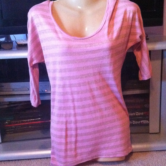 candie's Tops - ❗️DONATING ❗️Pink Top