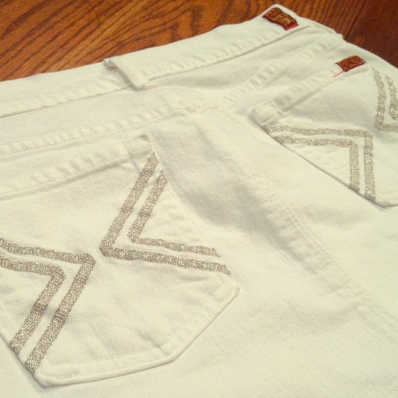 ❌Sold❌7 for all mankind white denim skirt