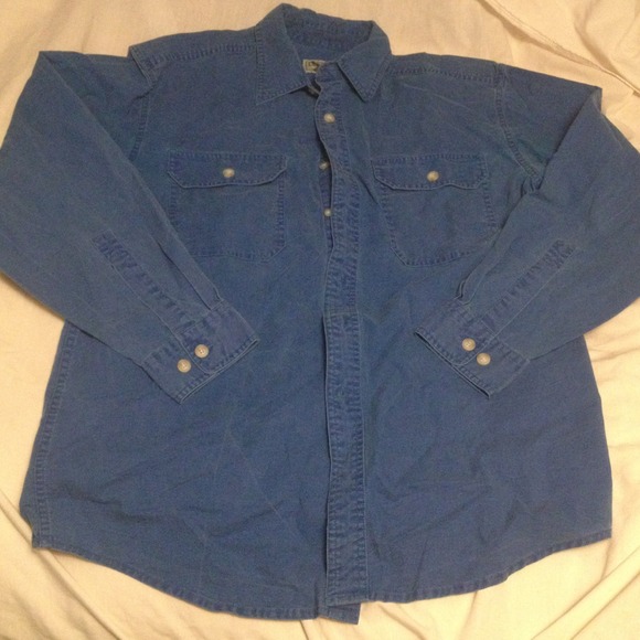 🚫SOLD IN BUNDLE🚫 LL Bean men's shirt