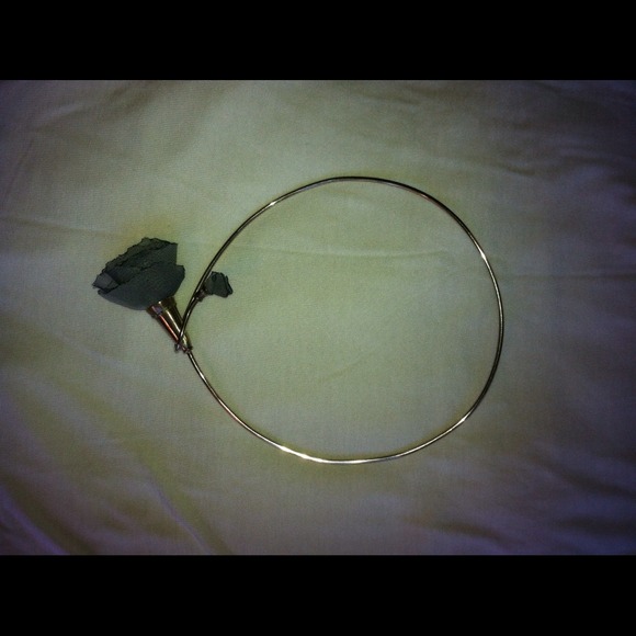 Silver blue flower choker