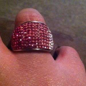 Beautiful sparkly crystal Ring! Stainless steel
