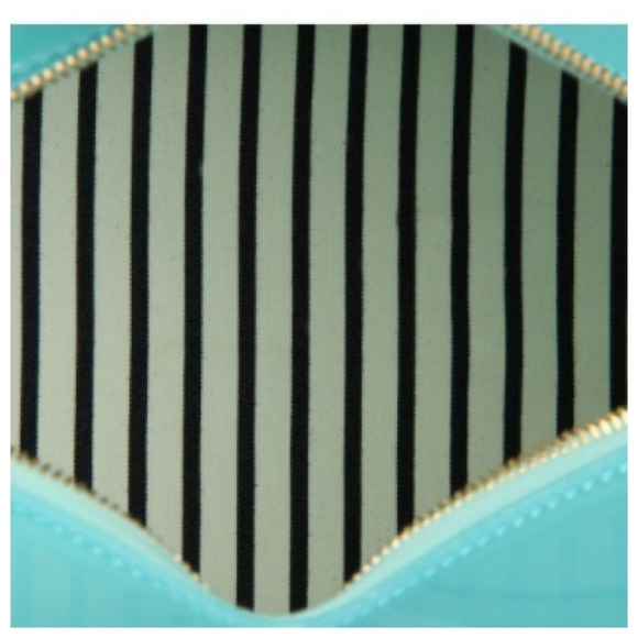 ❌UNAVAILABLE❌ 💯 Authenic Furla Transparent bag - Picture 4 of 4