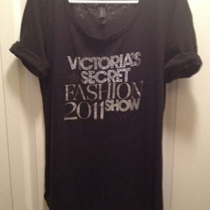 Victoria's Secret T-shirt "Reserved"