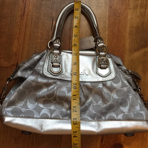 🎊🌹✅. AUTHENTIC  COACH BAG🎊🎊🌹🌹$185 - Picture 4 of 4