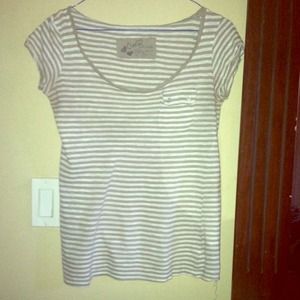 Great Shirt. Fair Condition. Great For Autum!!