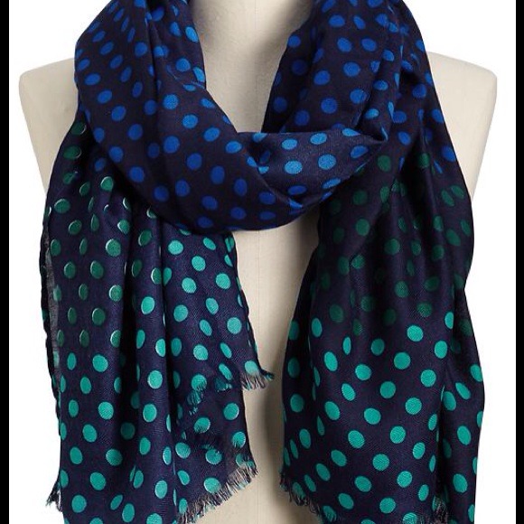Bundle for rachellyknows Old Navy scarf