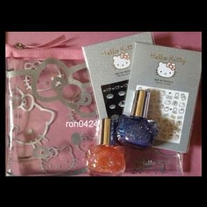 Hello kitty nail polish set