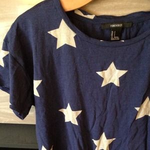 ❌SOLD in Bundle❌Blue and White Star Shirt