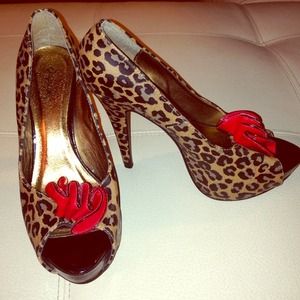 🔥Quipid Leopard Heels🔥