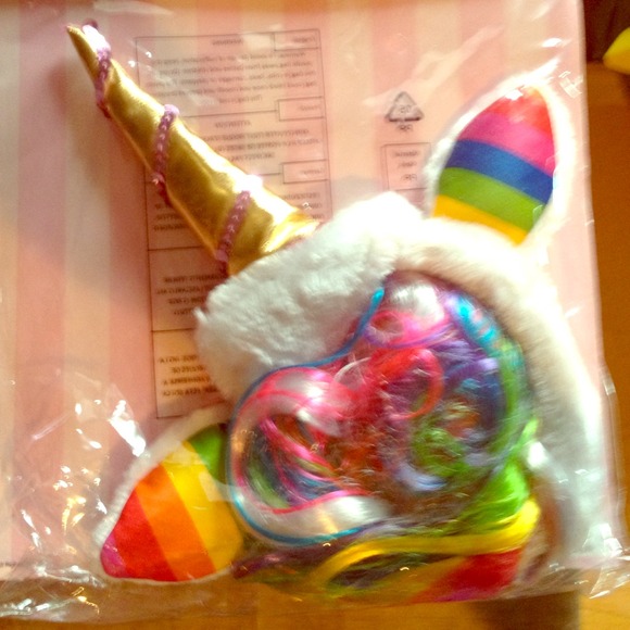 Unicorn head piece for halloween