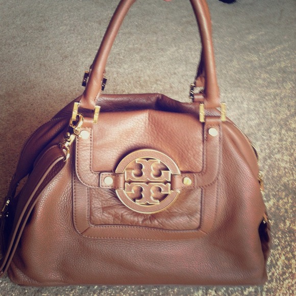 🚫SOLD🚫 "Amanda" satchel