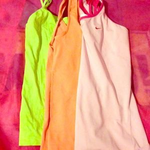 3 elastic workout shirts