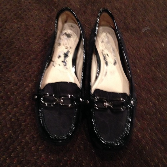 COACH Black Signature "C" with chain loafers