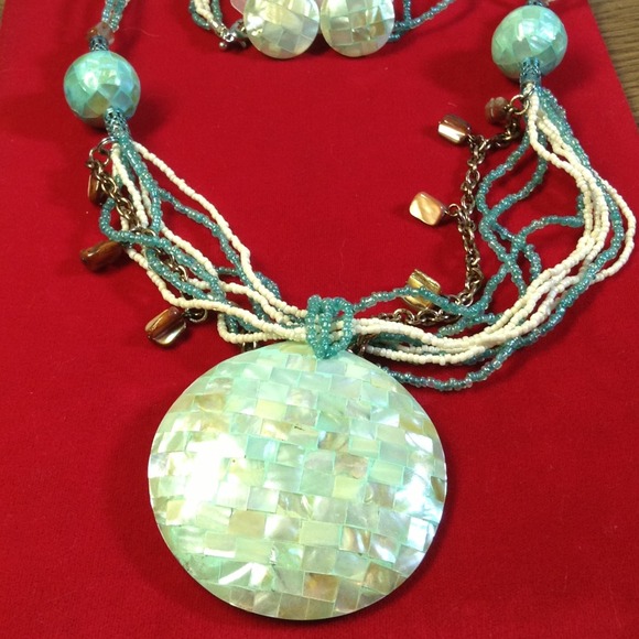 Blue /brown Necklace and pierced earrings - Picture 2 of 4