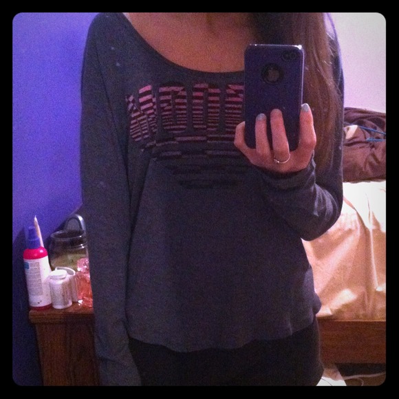 High low volcom long sleeve