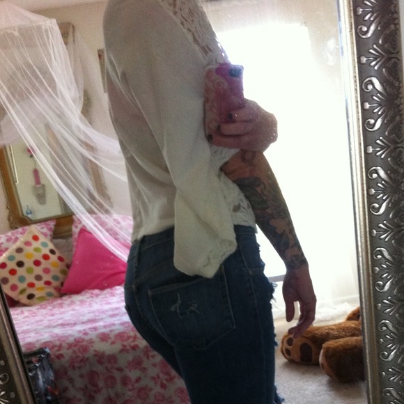 Derek Heart batwing lace top sold - Picture 3 of 3