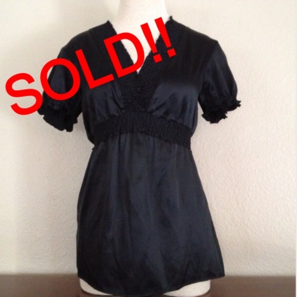 💥SOLD IN BUNDLE💥BCBG Silk Top