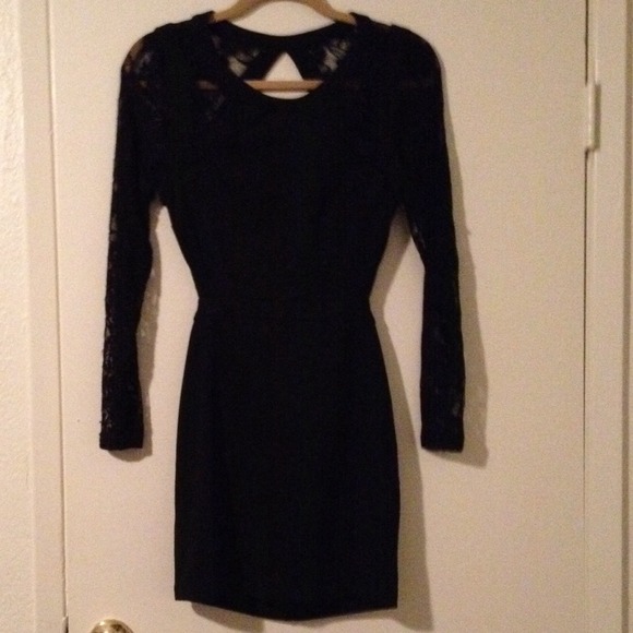 Sold!!! Paper Heart longsleeve lace backless dress