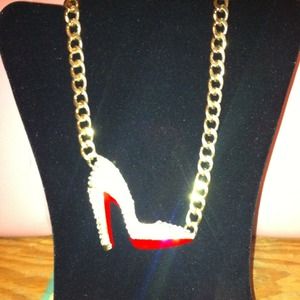 Red Bottom Gold Link Necklace 🔥🔥🔥