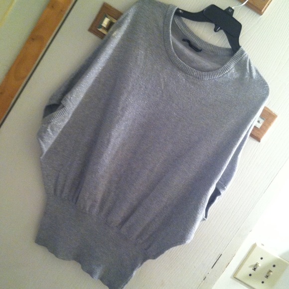 fun half sleeve sweater! - Picture 1 of 2