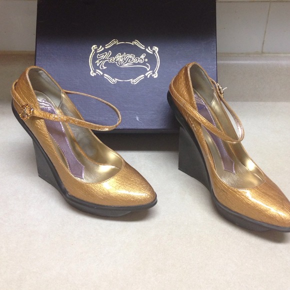 Hale Bob Montpellier gold patent leather
