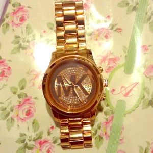 NWOT Rose Gold Runway Watch💋