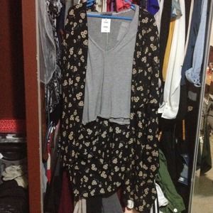 Brandy Melville SHARON top.