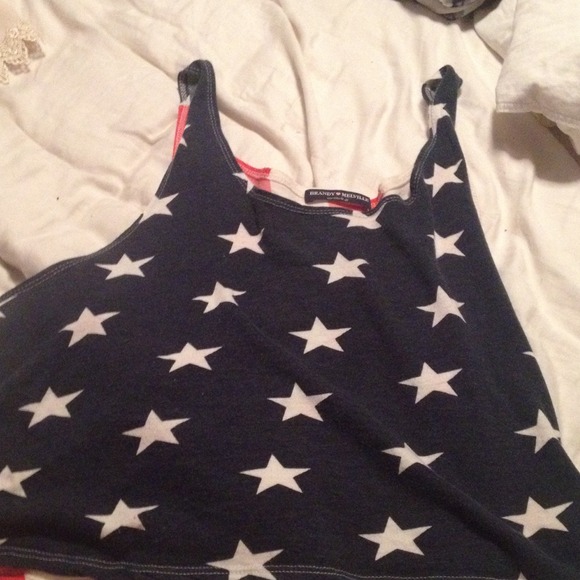 Brandy Melville shirt