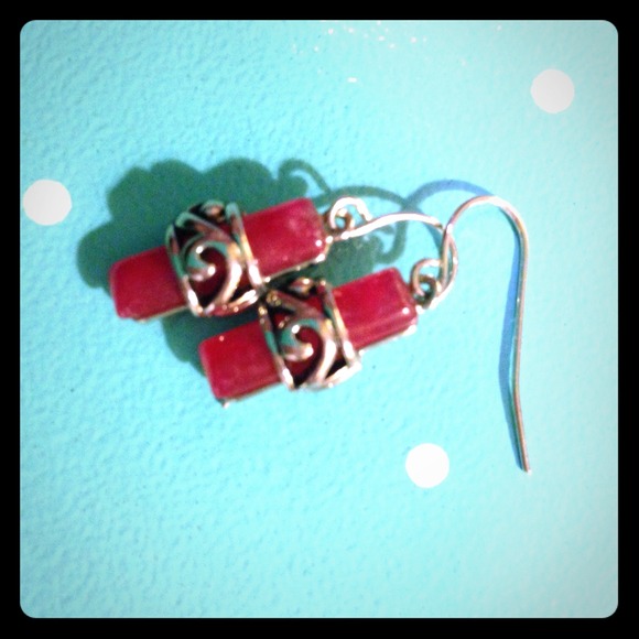 REDUCED** Lia Sophia earrings