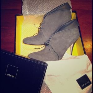 Dolce Vita Grey Suede Booties NWT