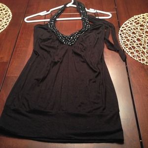 Guess top party size small