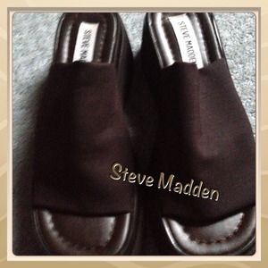 ✂️PRICE CUT✂️-Steve Madden Slip On Sandals NWOT