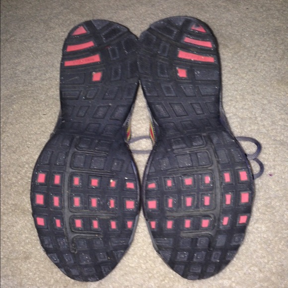Nike Shox 8.5 - Picture 2 of 3