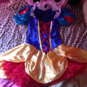 Reserved! Snow White Halloween costume