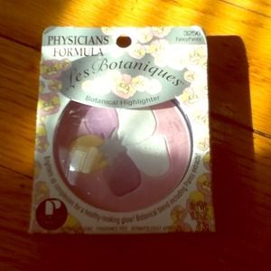 Physicians Formula Botanical highlighter