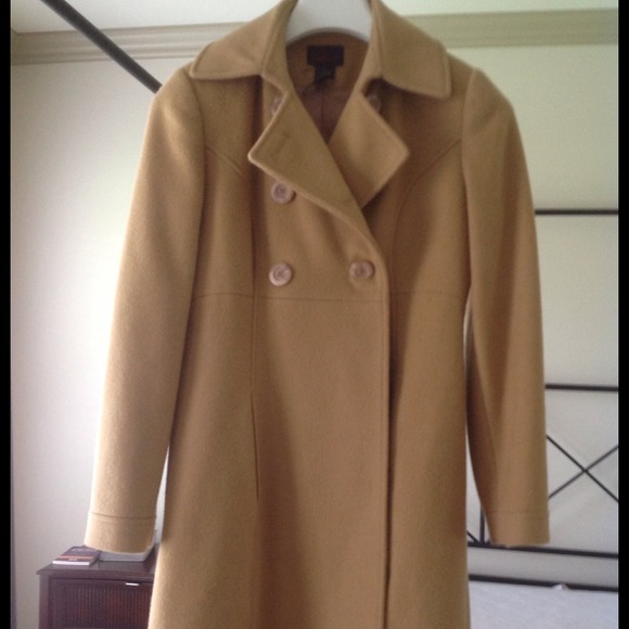 Camel wool coat. Pre-loved condition. - Picture 3 of 3
