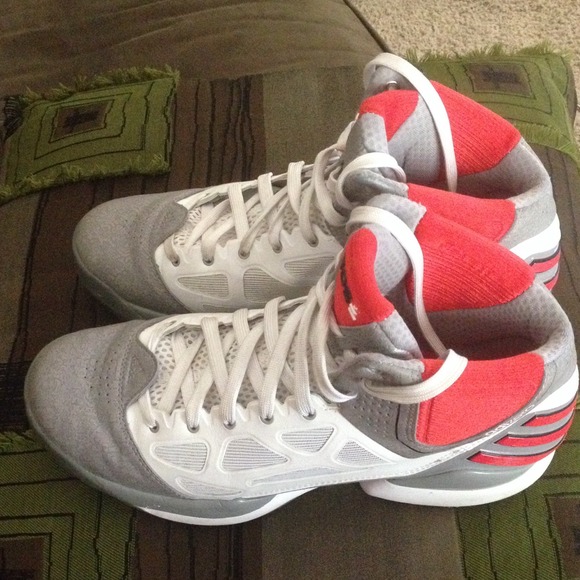 ***ON HOLD***Adidas.  AidZero 2.5 Basketball Shoes