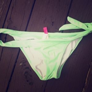 🎀SOLD🎀Victoria's Secret Mint Bikini Bottoms