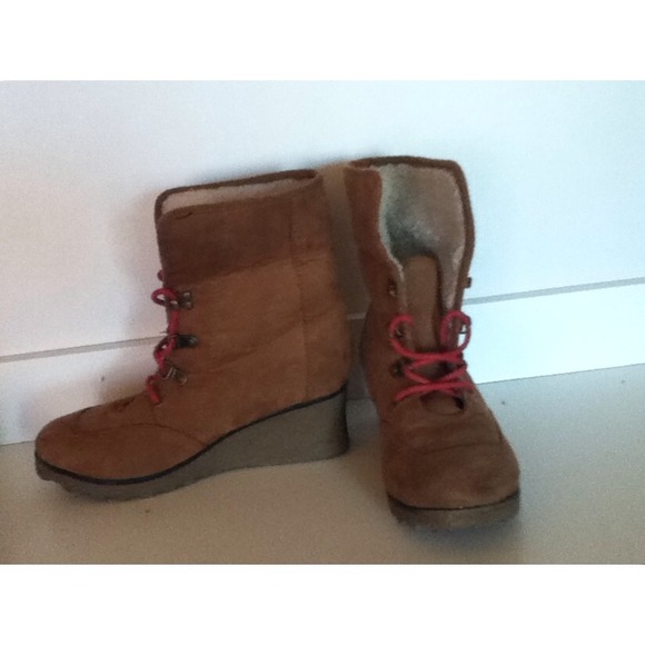 super cute boot wedges ! - Picture 2 of 3