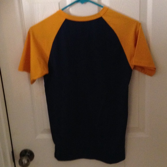 NIKE VNECK NIKEFIT - Picture 3 of 4