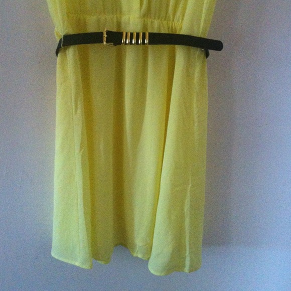 NEW Sleeveless Dress - Picture 3 of 3