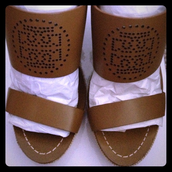 BRAND NEW Tory Burch leather wedges!
