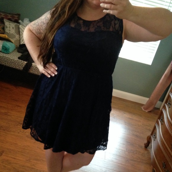 🚫SOLD IN BUNDLE🚫 NWT Naxy Lace Skater Dress! 2X - Picture 4 of 4