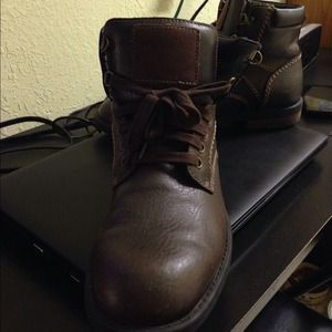 Men's Marc Anthony boots in brown leather