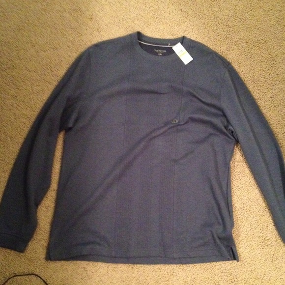 Van Huesen long sleeve shirt Large New mens