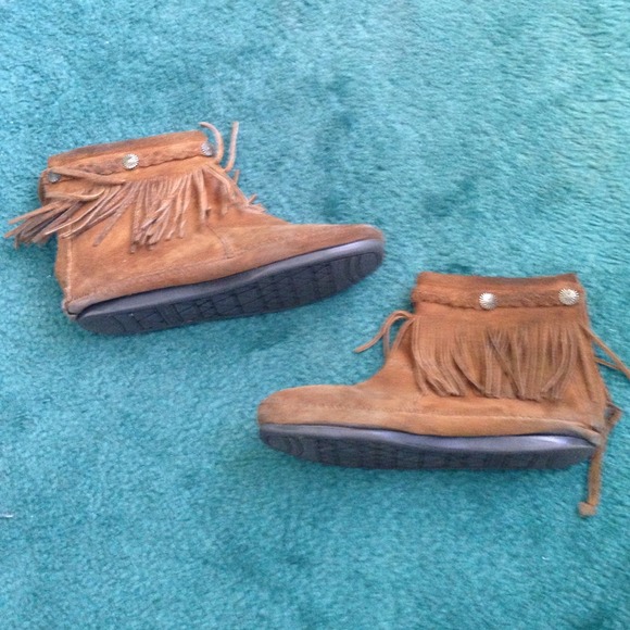 Minnetonka studded moccasin fringe booties