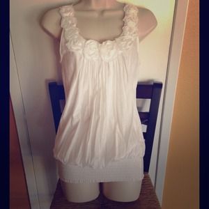 Beautiful white top💋