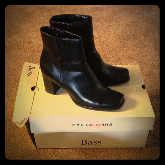 G.H. Bass & Company  Boots - Black boots
