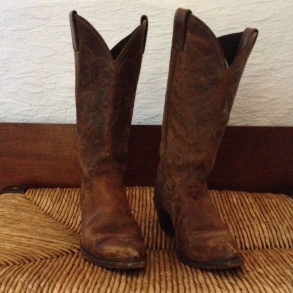 Vintage distressed Justin cowboy boots