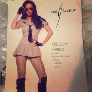 Sheriff costume! In new condition